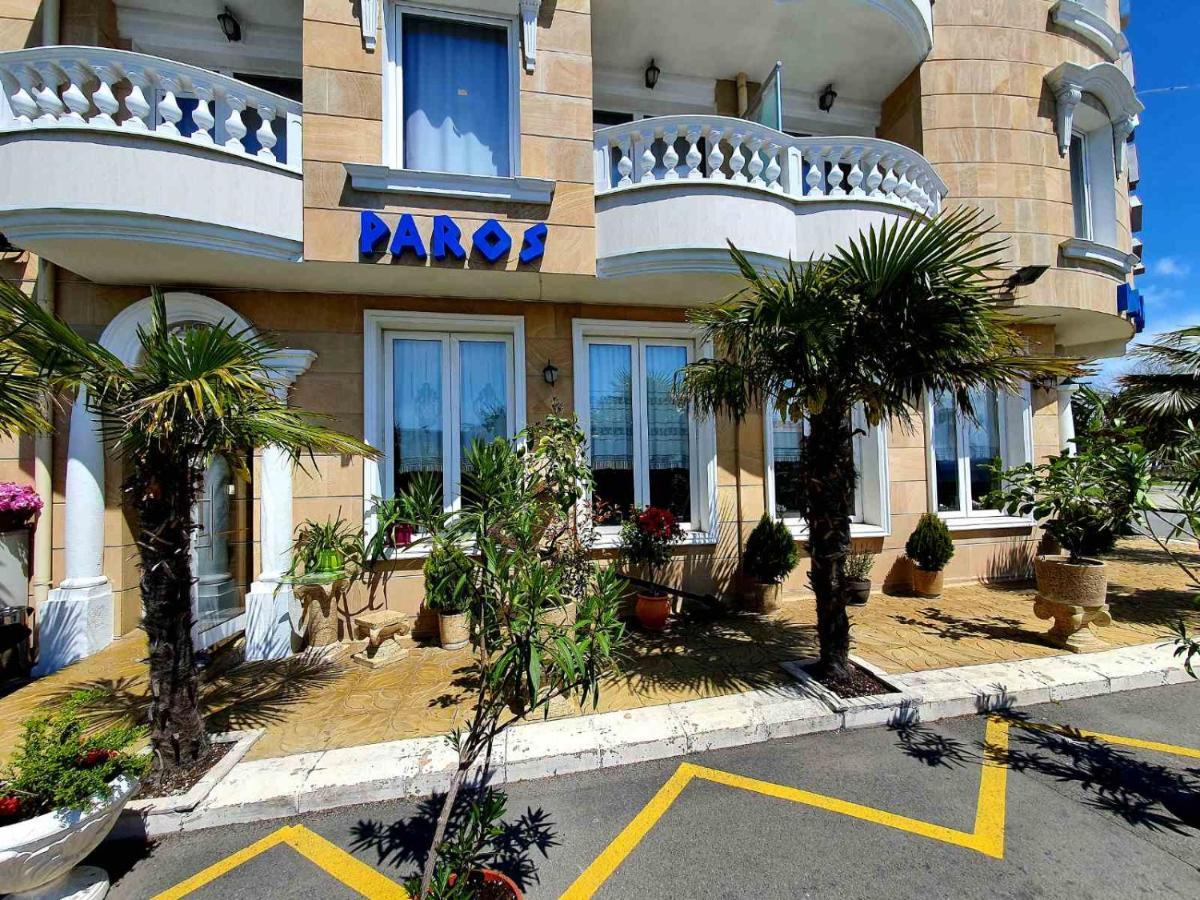Family Hotel Paros ポモリエ エクステリア 写真